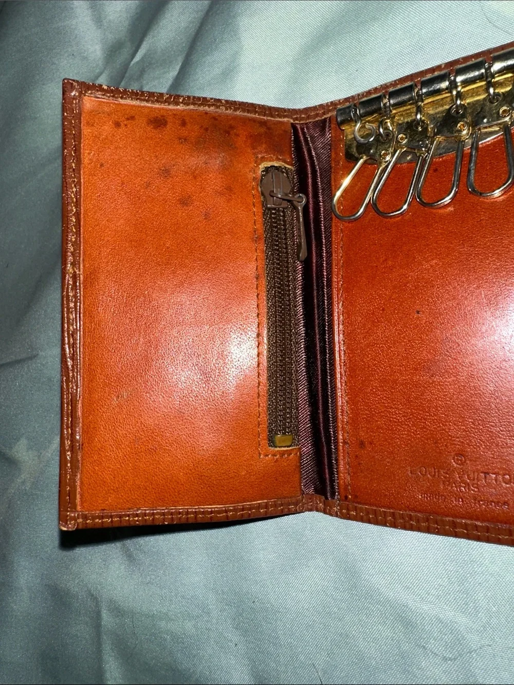 Louis Vuitton Embossed Epi Leather Card Holder in Brown